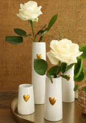 Vase Konische mit Herz weiß, Ø6,5 × h24 cm